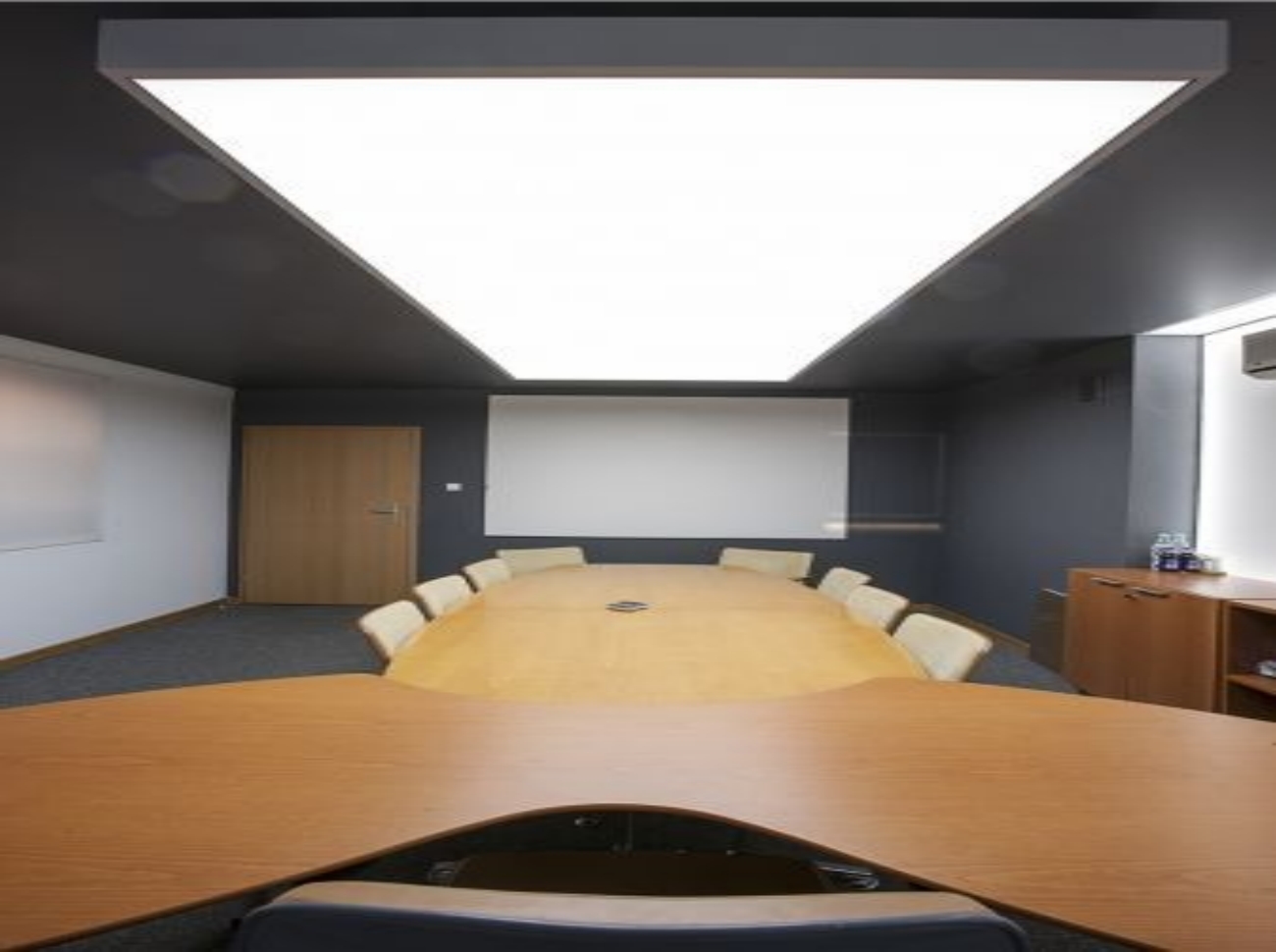 Éclairage panneau LED : un choix judicieux pour améliorer l’efficacité du travail-Manufacturer--Stretch ceiling with backlit supply with istallation 副本